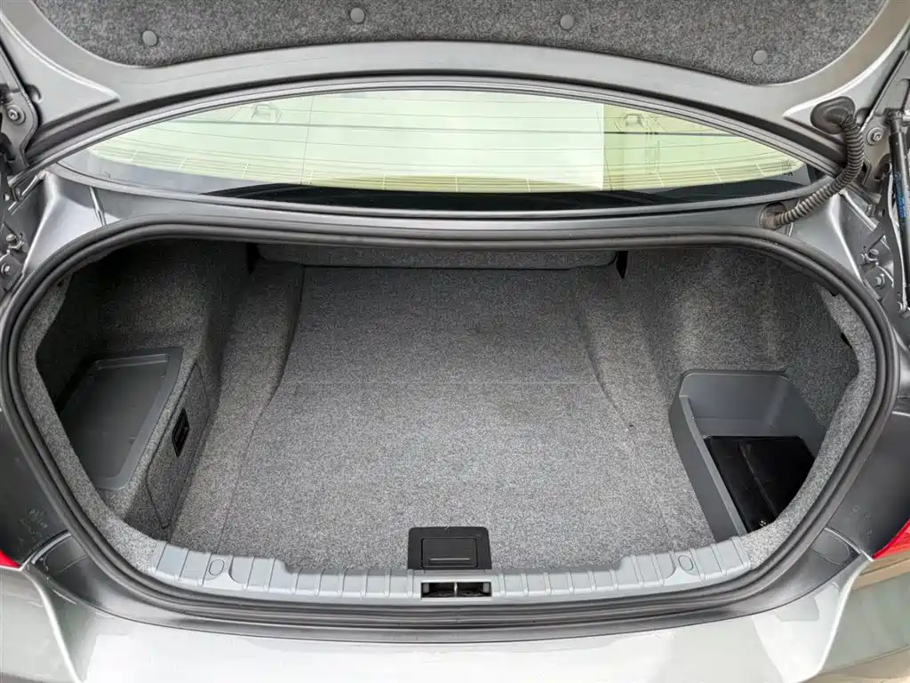 BMW 3 Series 2008 — фото 10