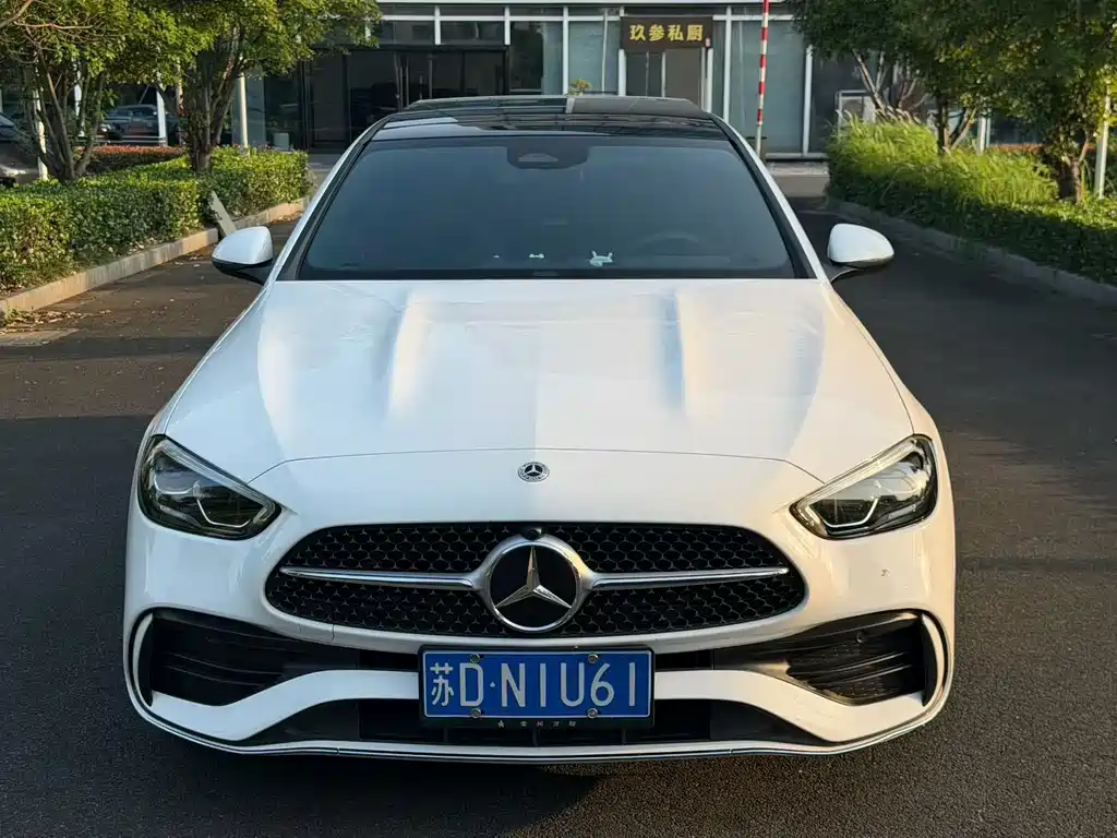 Mercedes-Benz C-Class 2023 — фото 1