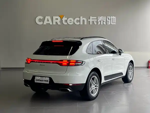 Porsche Macan 2020