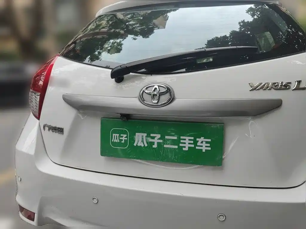 Toyota Yaris L 2015