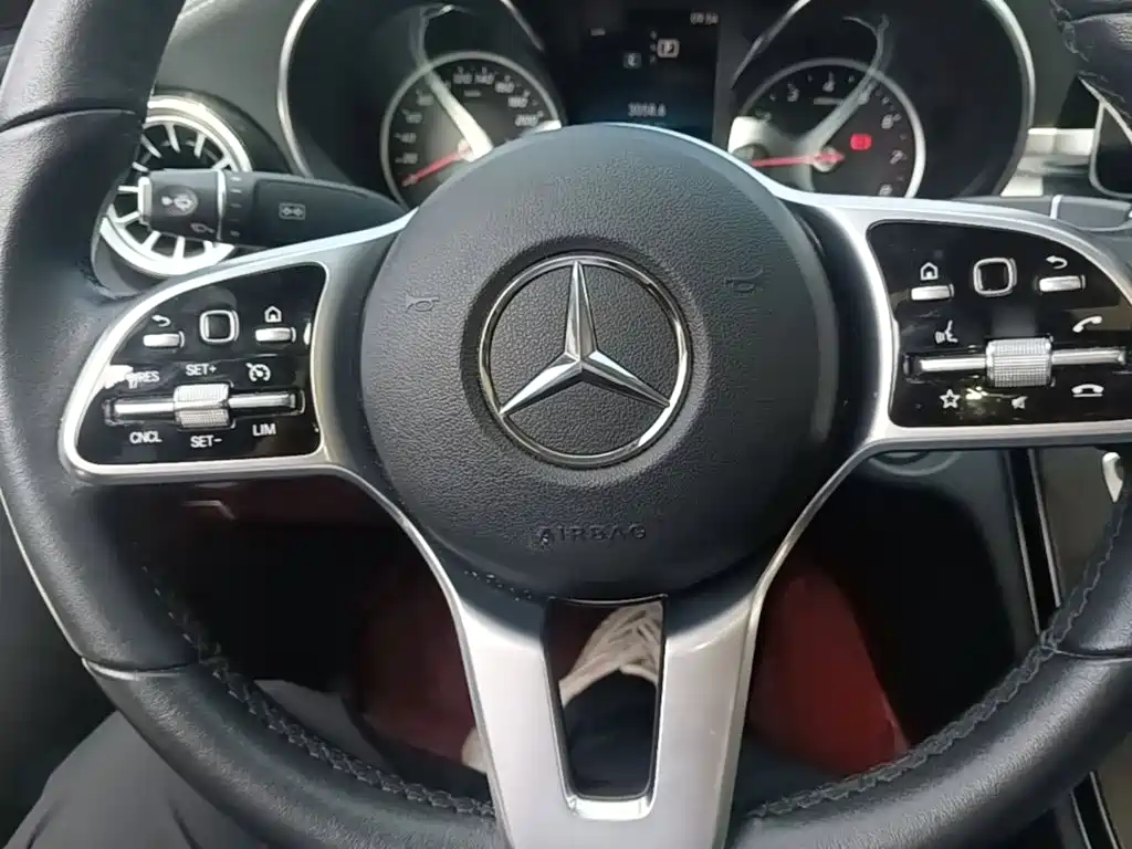 Mercedes-Benz C-Class 2019 — фото 11