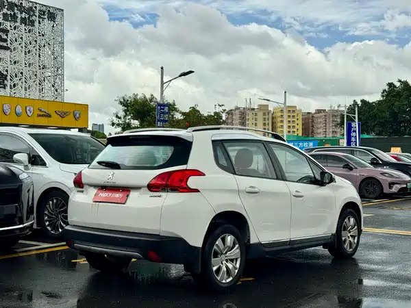 Peugeot 2008 2014