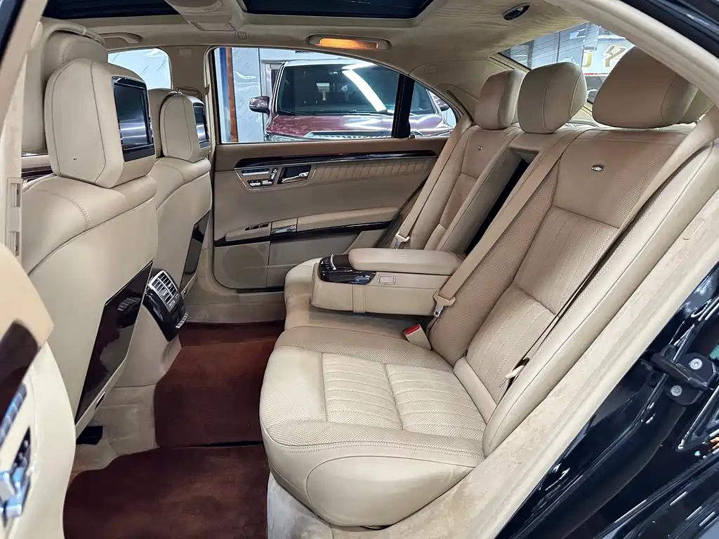 Mercedes-Benz S-Class 2010 — фото 12