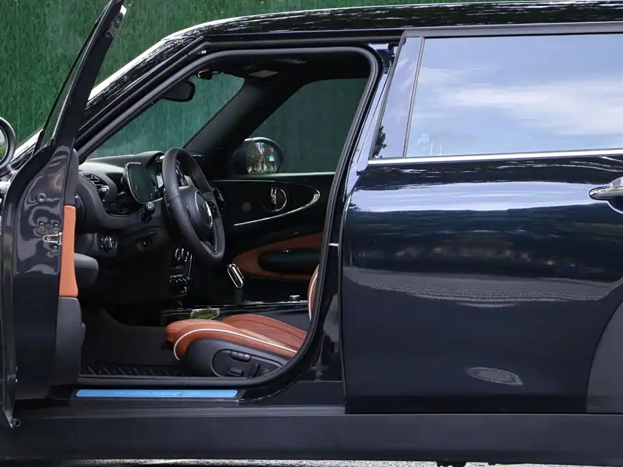 MINI Clubman 2021 — фото 14