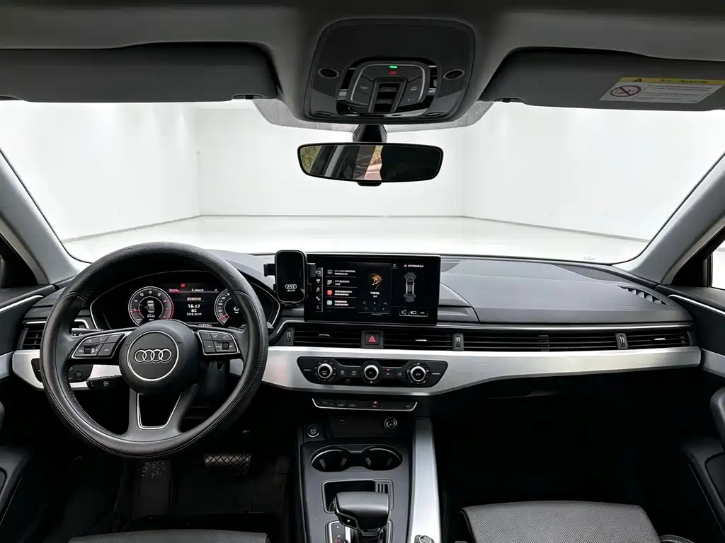 Audi A4L 2023 — фото 7