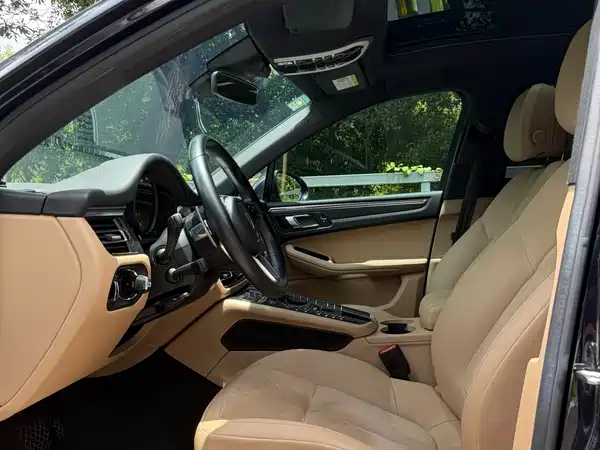 Porsche Macan 2020