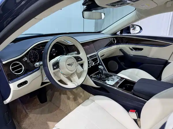 Bentley Flying Spur Plug-In Hybrid 2022