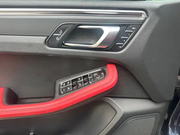 Porsche Macan 2020