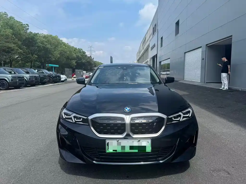 BMW i3 2023 — фото 2