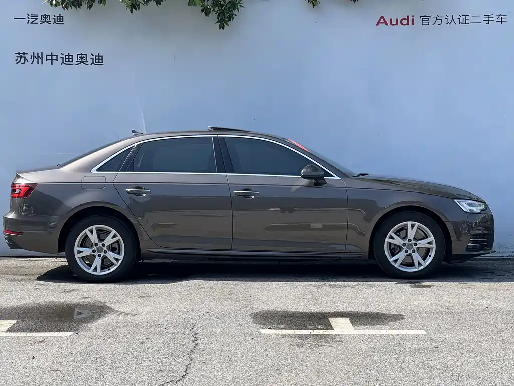 Audi A4L 2018 — фото 3