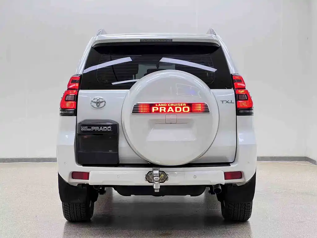 Toyota Prado 2020 — фото 32