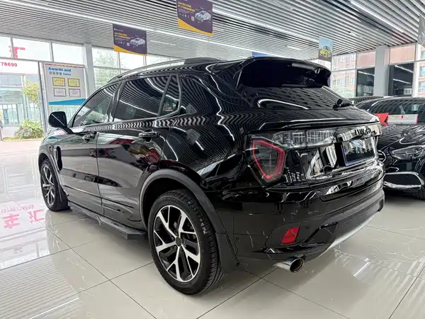 Lynk & Co 01 2019