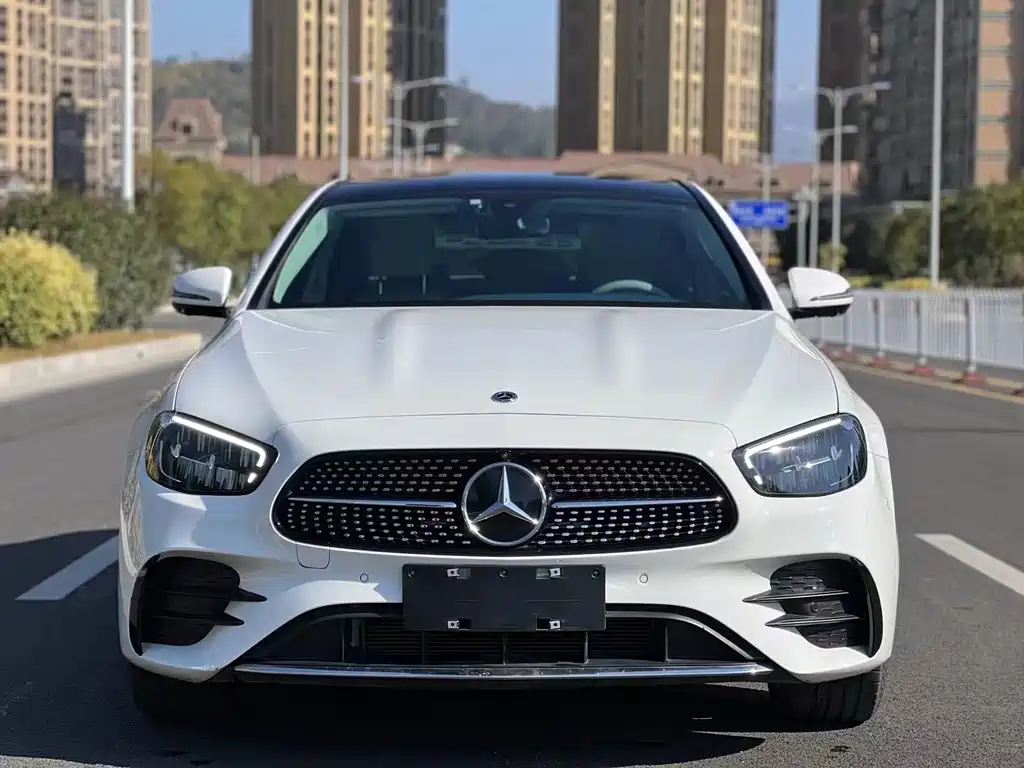 Mercedes-Benz E-Class 2023
