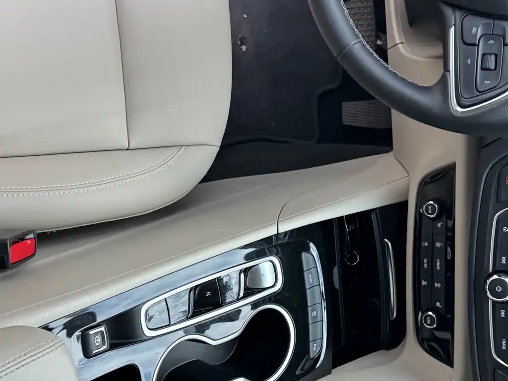 Buick Regal 2021 — фото 10