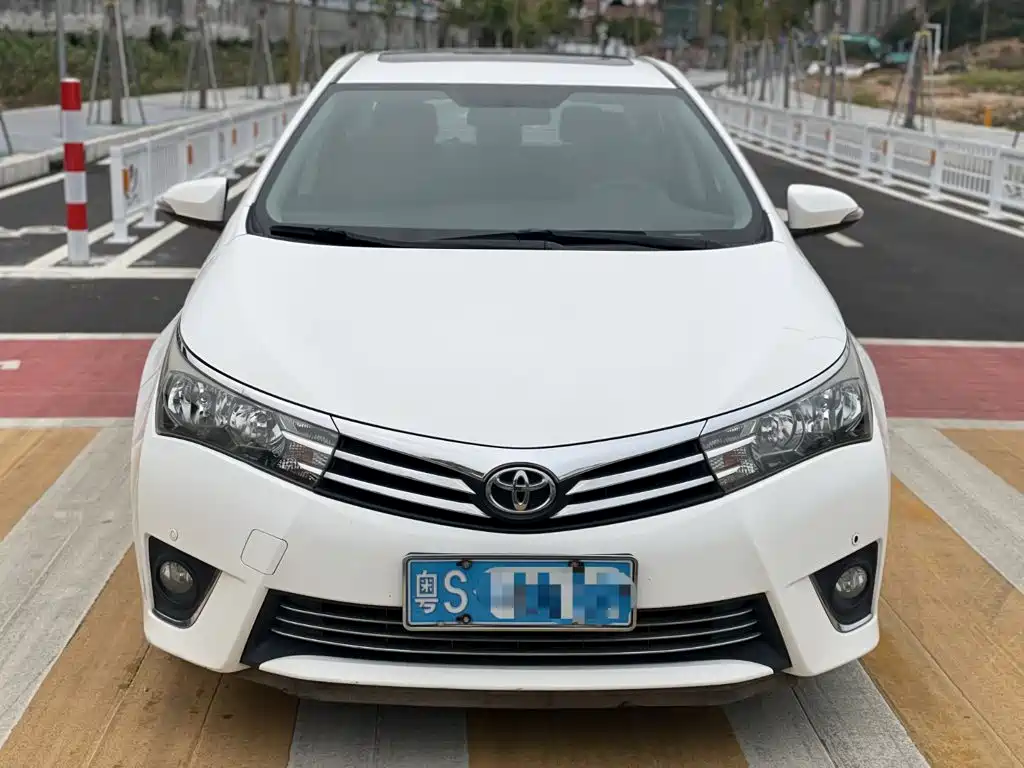 Toyota Corolla 2017 — фото 12