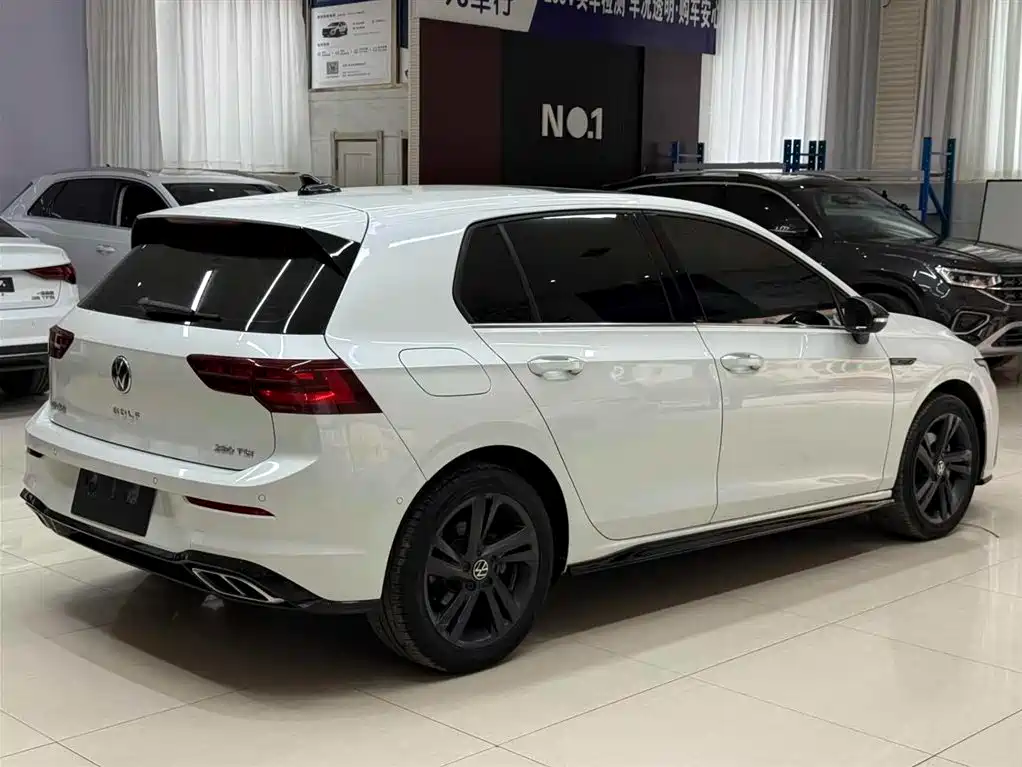 Volkswagen Golf 2022
