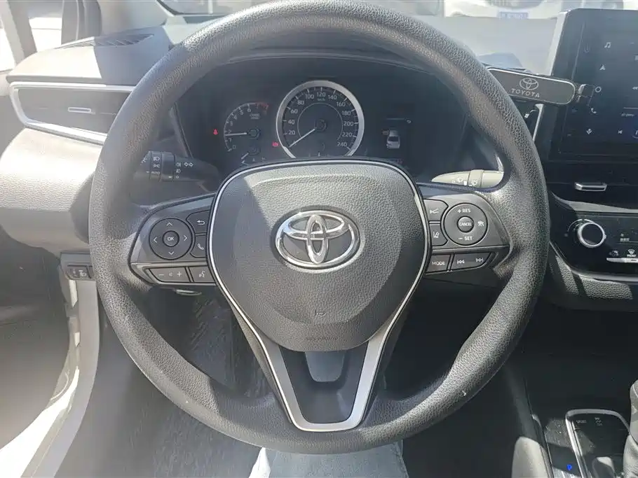 Toyota Corolla 2022 — фото 15