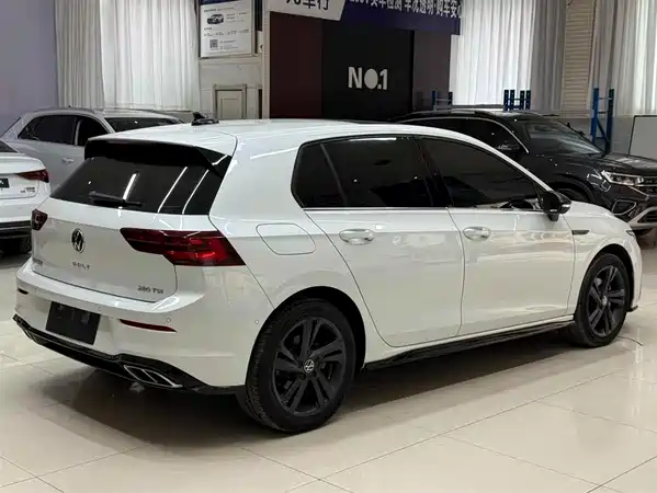 Volkswagen Golf 2022