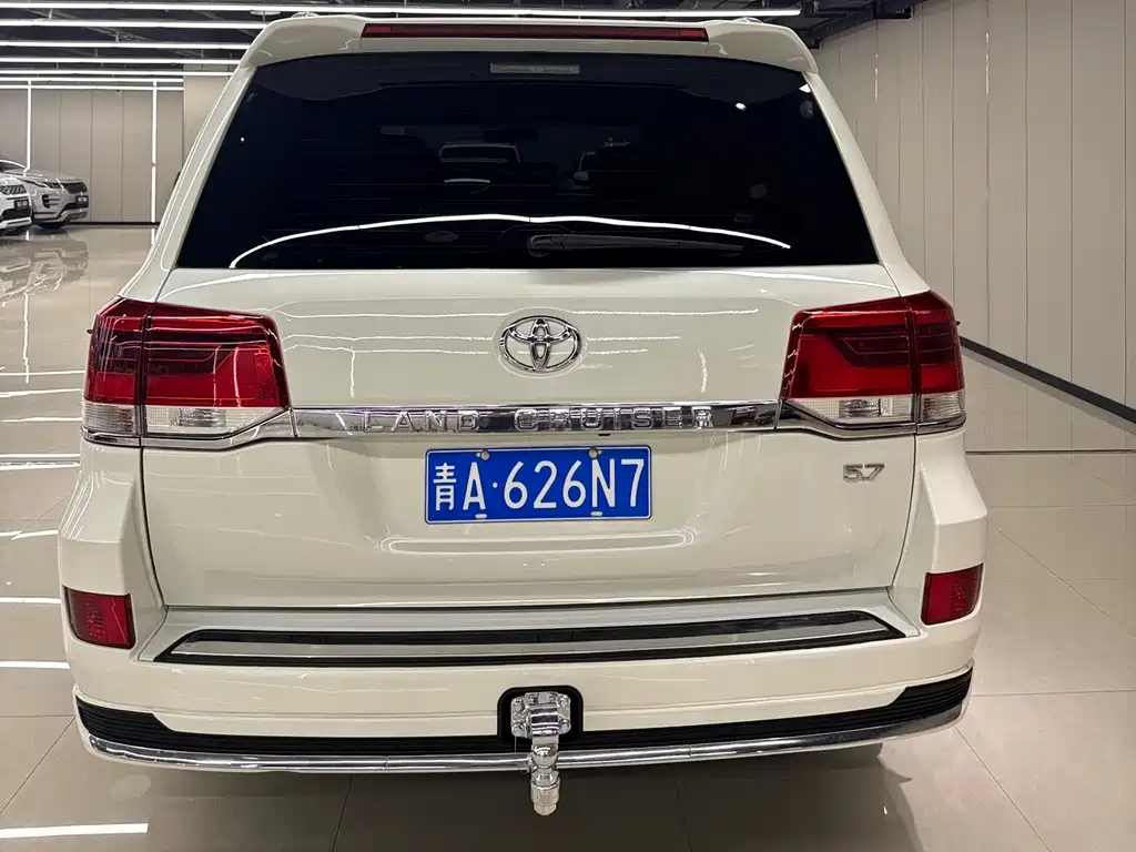 Toyota Land Cruiser 2016 — фото 4
