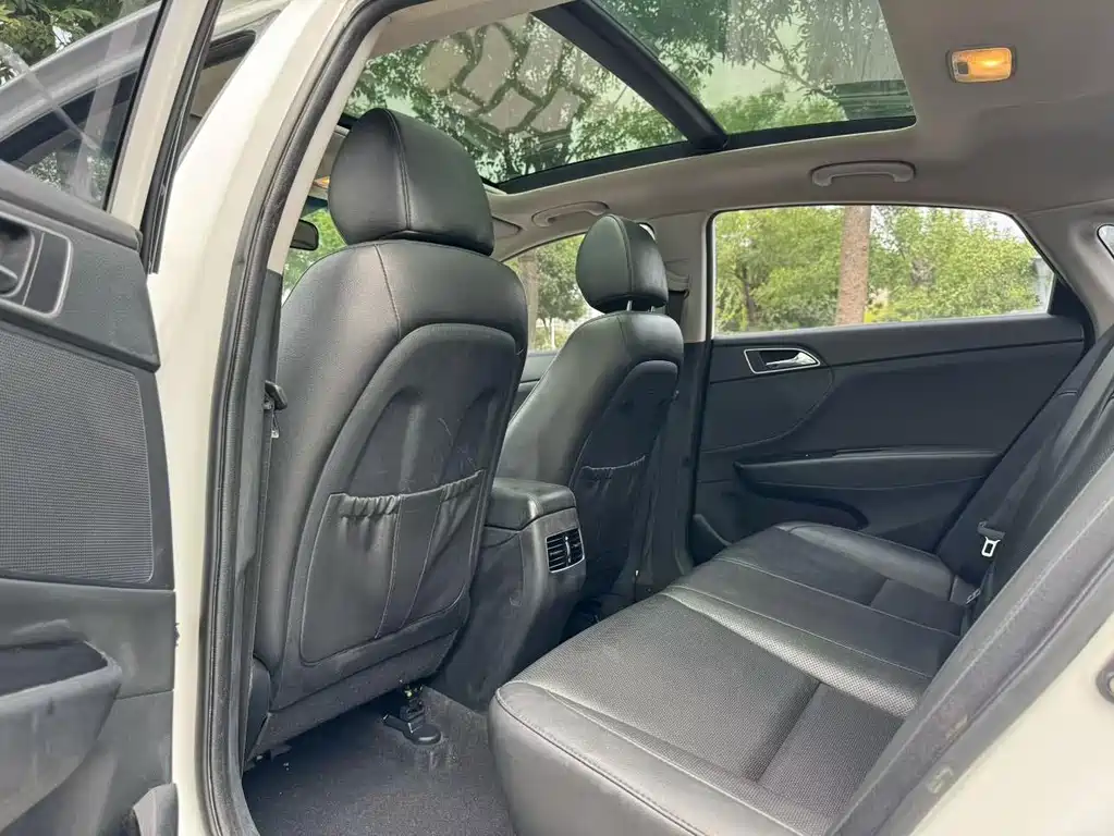Hyundai Mistra 2015 — фото 5