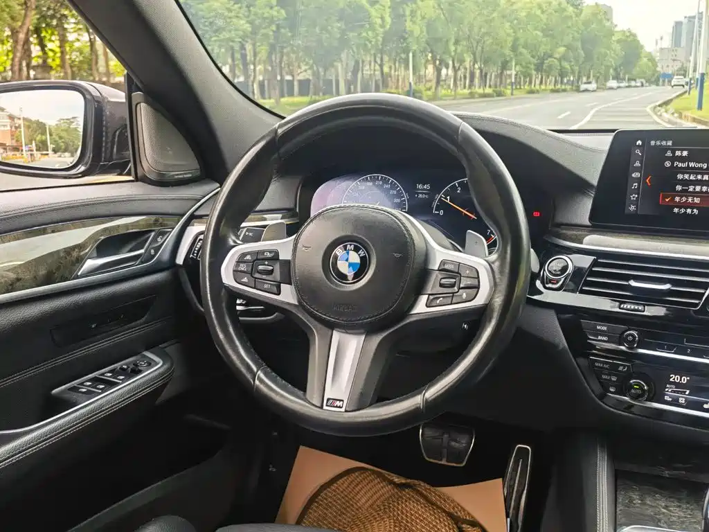 BMW 6 Series GT 2019 — фото 12