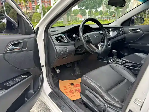 Hyundai Mistra 2015