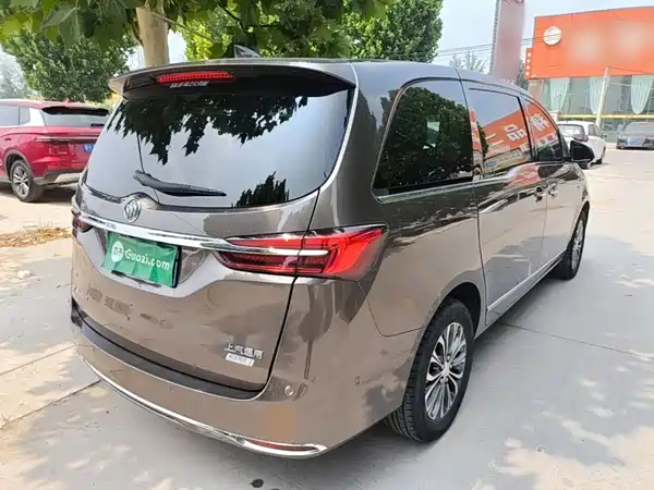 Buick GL8 2021