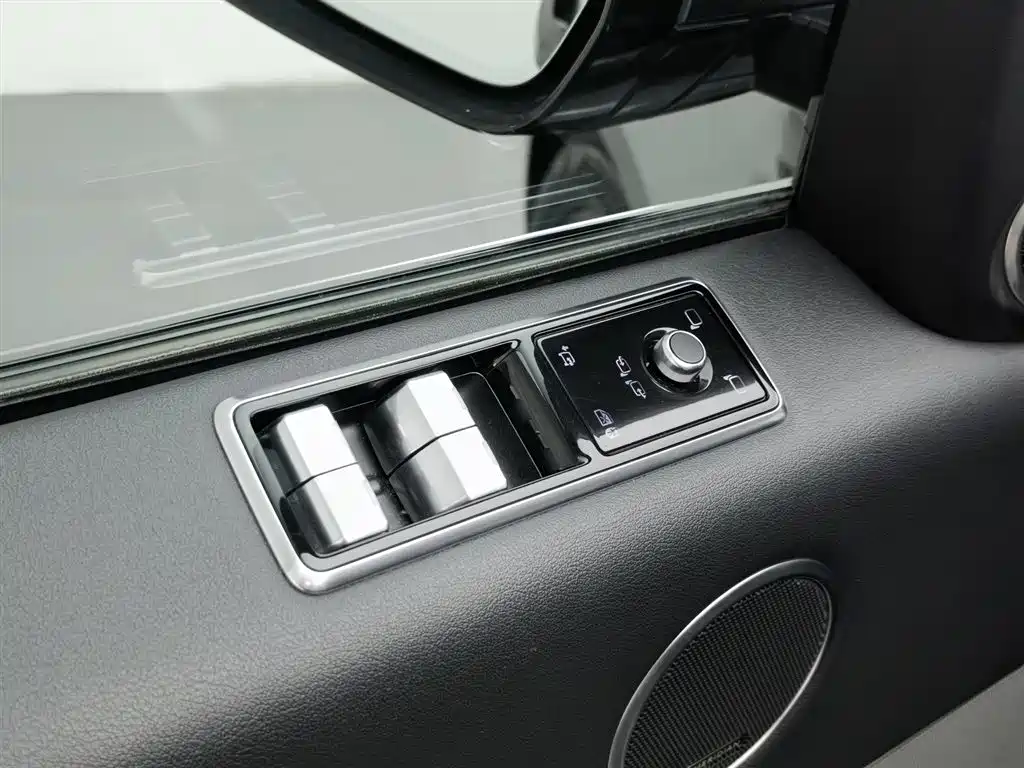 Land Rover Sport 2021 — фото 9