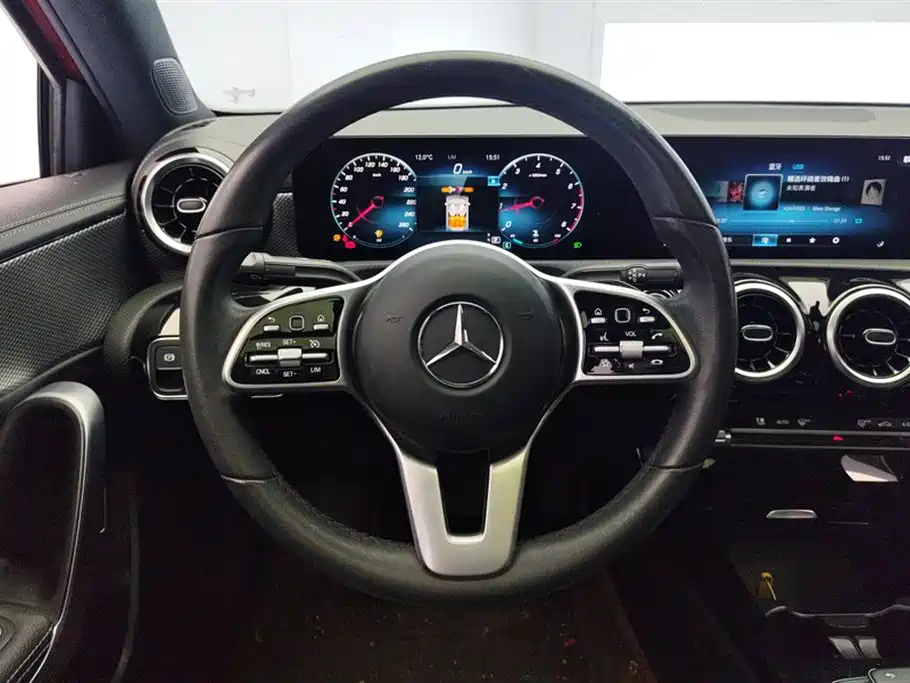Mercedes-Benz A-Class 2020 — фото 15