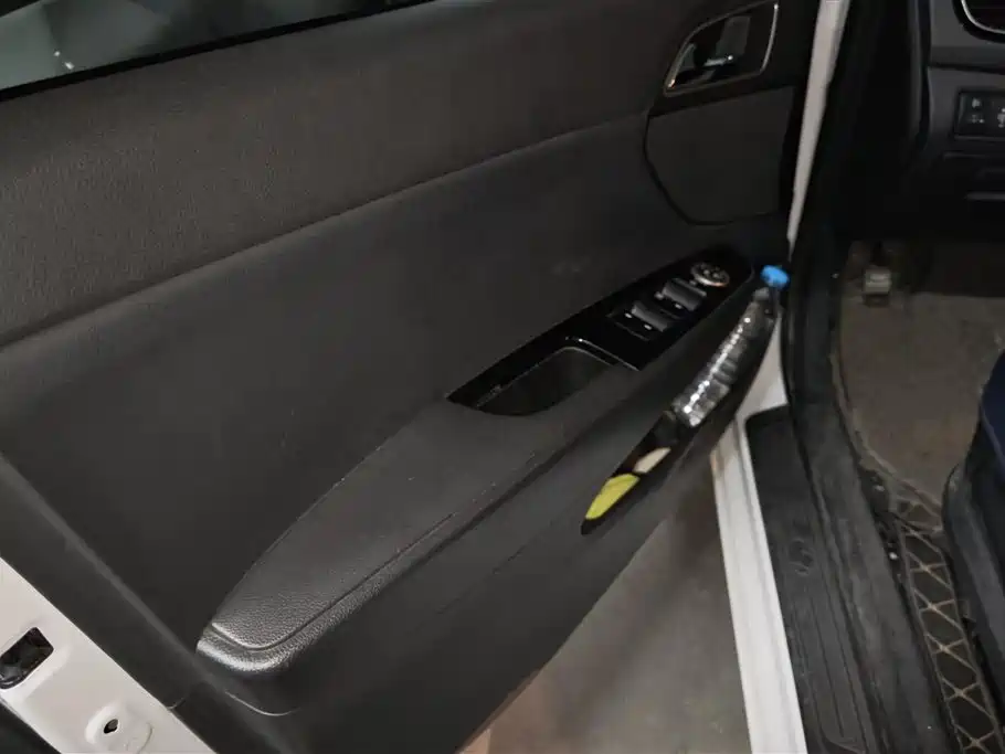 Hyundai Mistra 2015 — фото 7