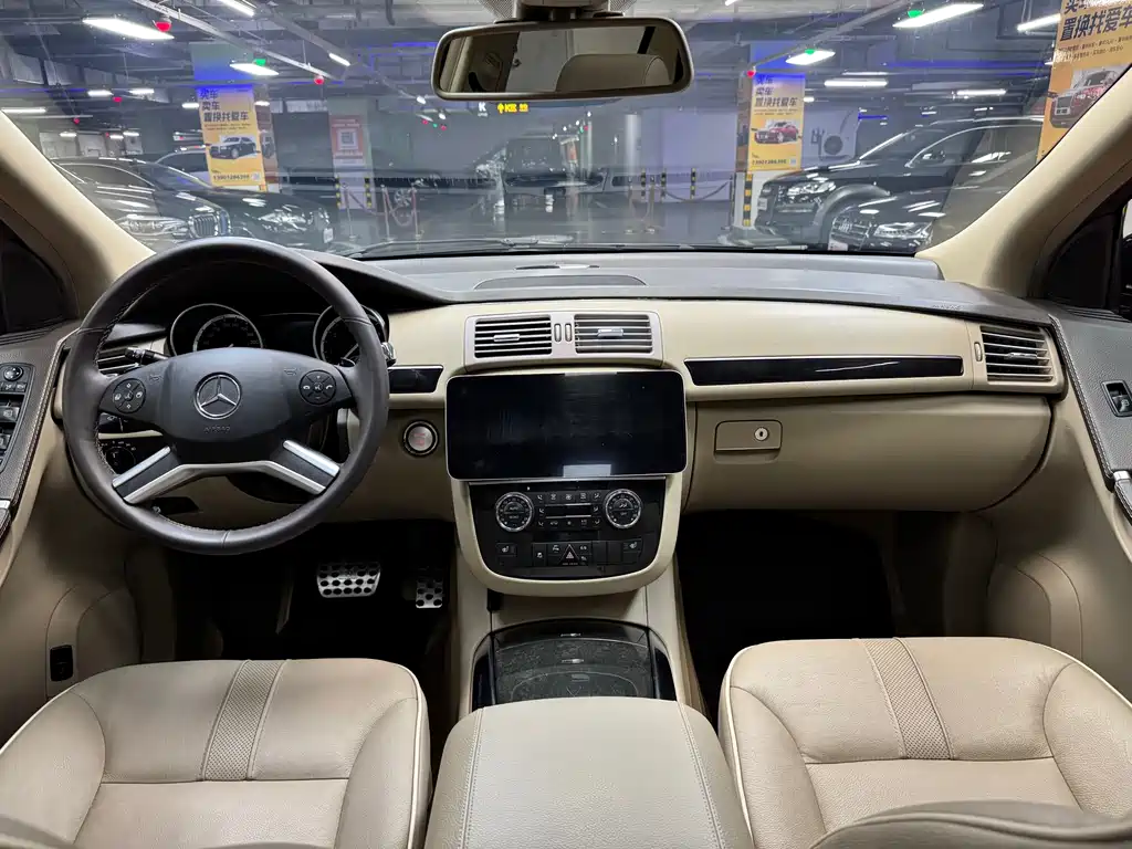 Mercedes-Benz R-Class 2016 — фото 15