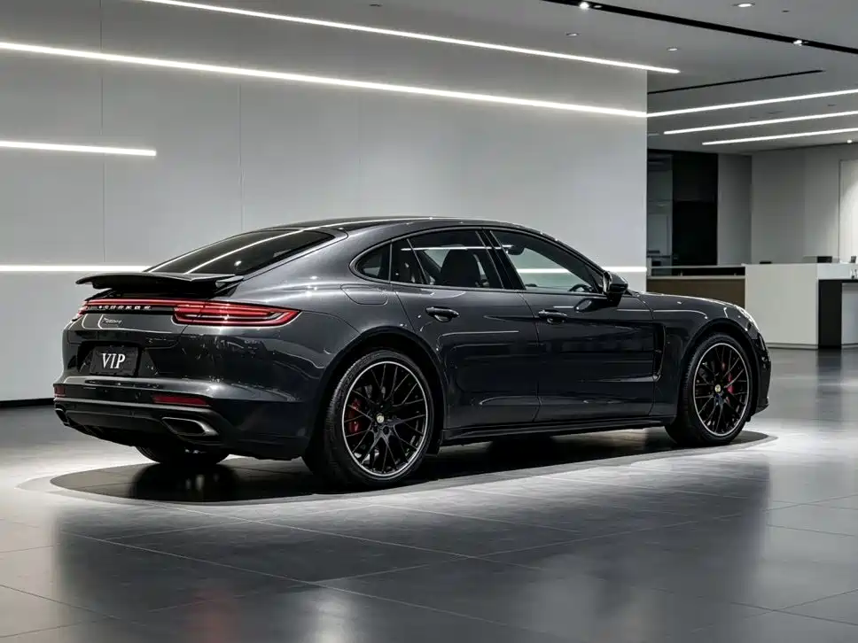 Porsche Panamera 2018 — фото 7