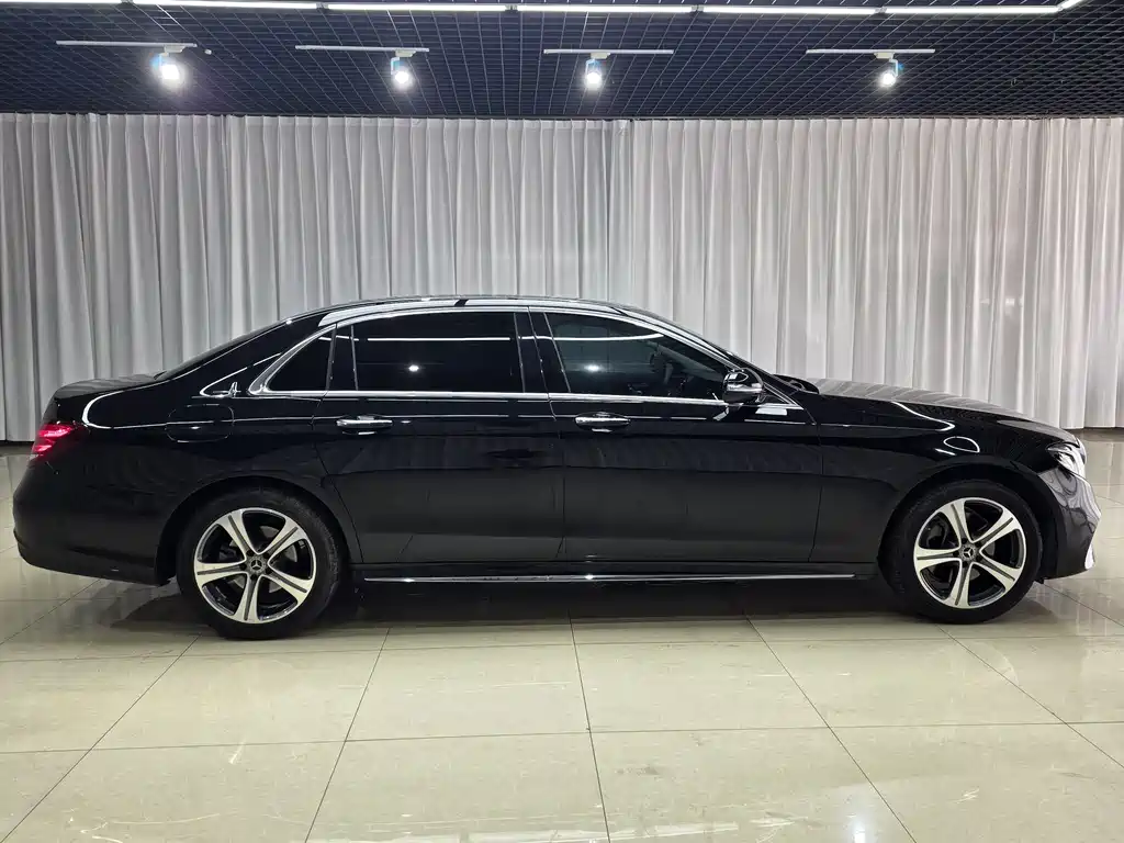 Mercedes-Benz E-Class 2020 — фото 4