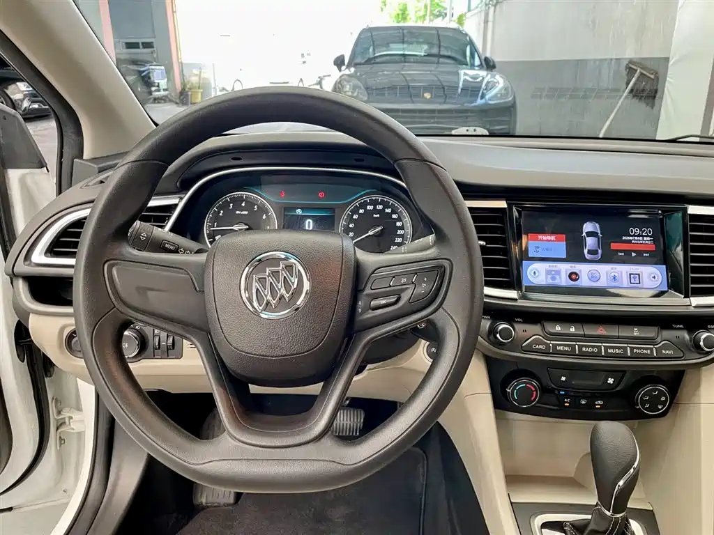 Buick Excelle 2015 — фото 13