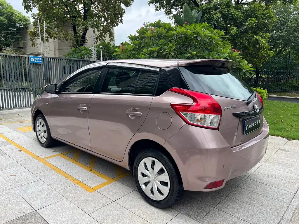 Toyota Yaris L 2016