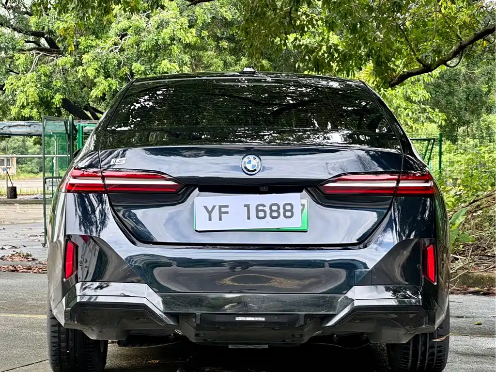 BMW i5 2025 — фото 14