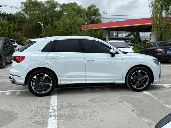 Audi Q3 2022