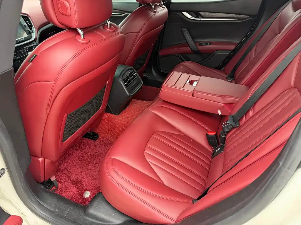 Maserati Ghibli 2014 — фото 15
