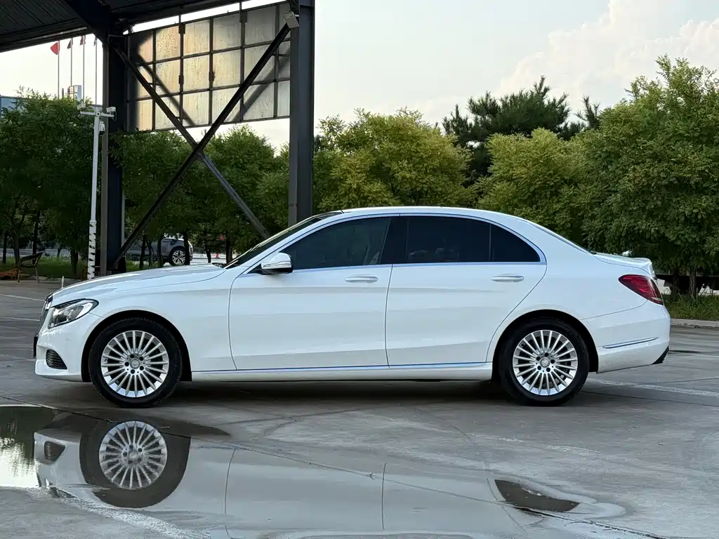 Mercedes-Benz C-Class 2015