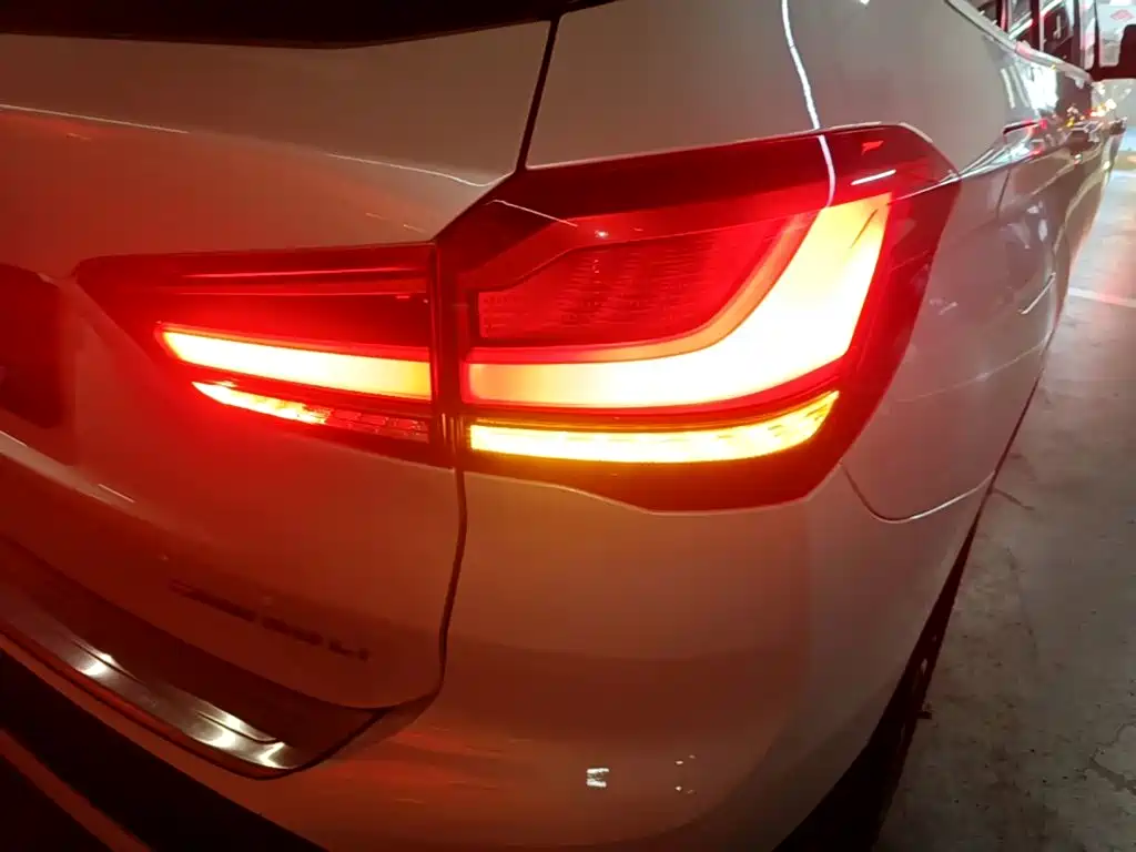 BMW X1 2020 — фото 8