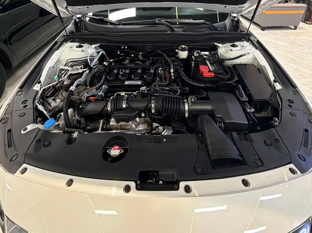 Honda Accord 2022 — фото 13