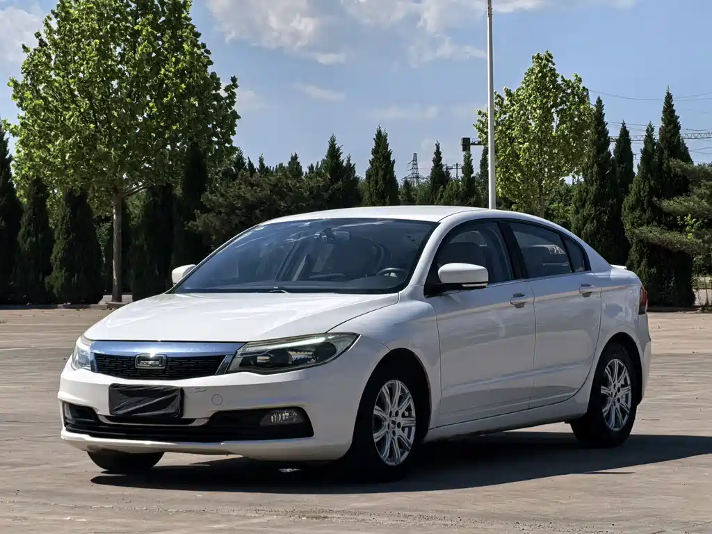 Qoros 3 2016