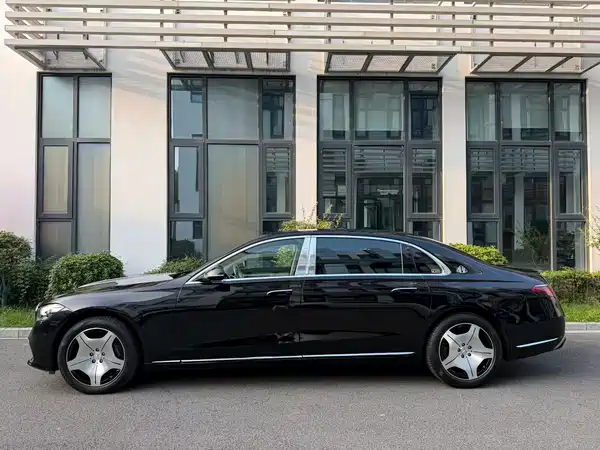 Mercedes-Benz Maybach S-Class 2023