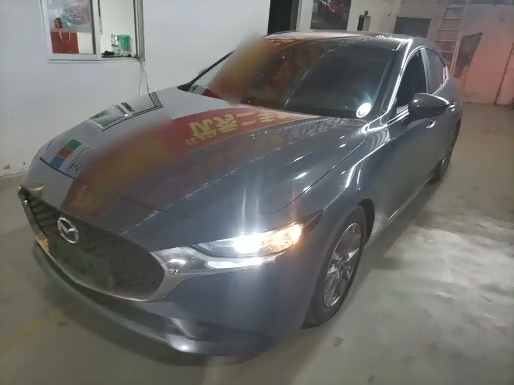 Mazda 3 Axela 2024