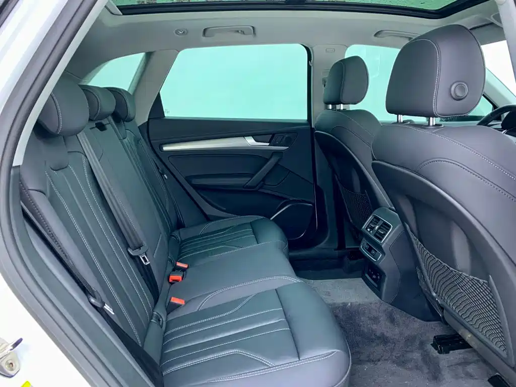 Audi Q5L 2022 — фото 15