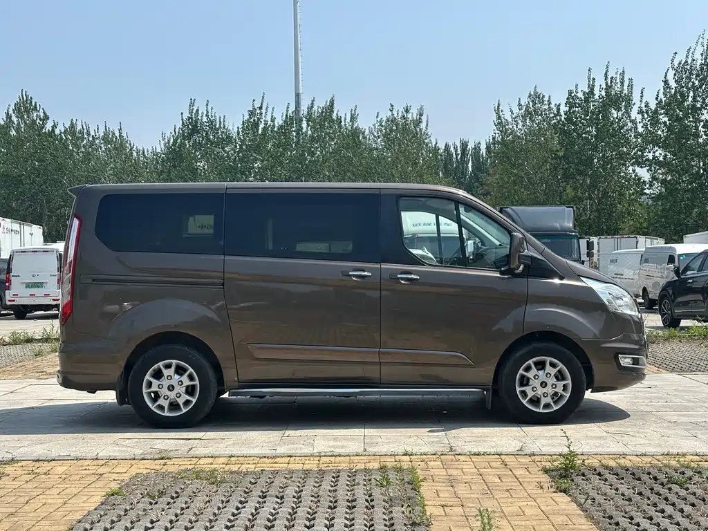 Ford Tourneo 2016 — фото 4