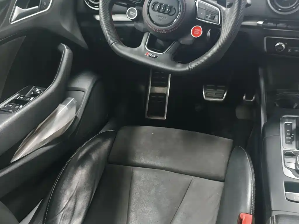 Audi S3 2015 — фото 18