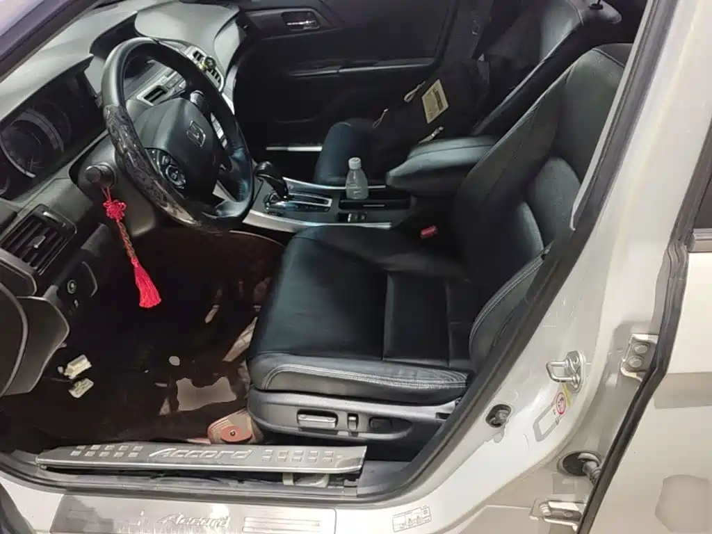 Honda Accord 2016 — фото 15