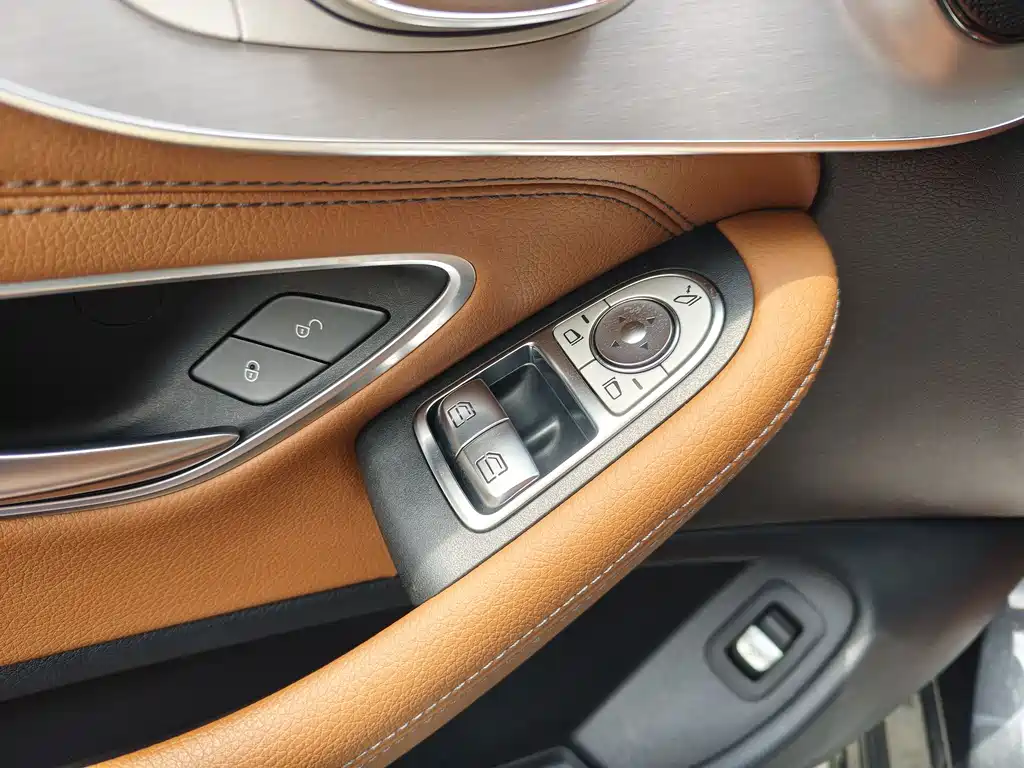 Mercedes-Benz C-Class 2020 — фото 21