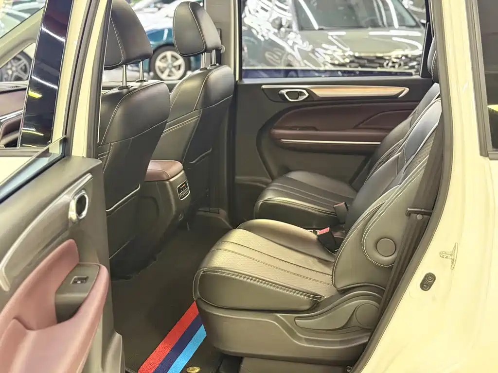 GAC Trumpchi M6 2021 — фото 10